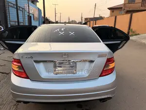 Mercedes-Benz C300 Sport Sedan AWD (3.0L 6cyl 7A) 2008 Silver