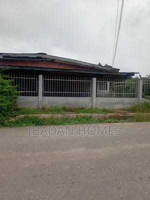 4bdrm House in Ondo Street Bodija, Ibadan for sale