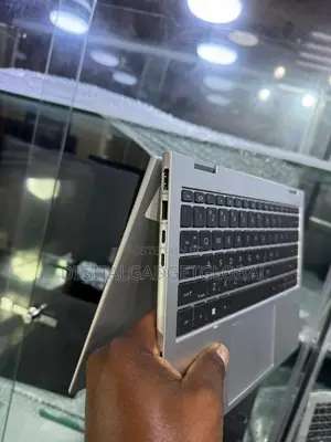Laptop HP Elite x360 830 G10 32GB Intel Core i7 SSD 512GB