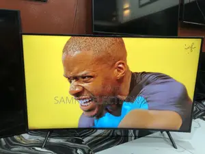 50 Inch Samsung CURVED Smart QLED TV (Q60T) + FREE Netflix