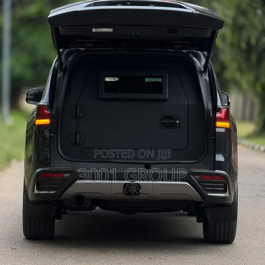 Lexus LX 2023 Black