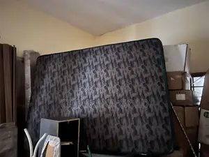 Matress 4and1/2 by 6 10intch