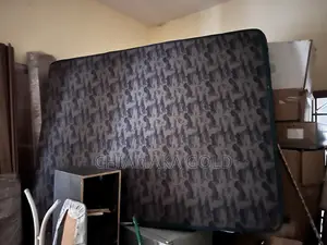 Matress 4and1/2 by 6 10intch