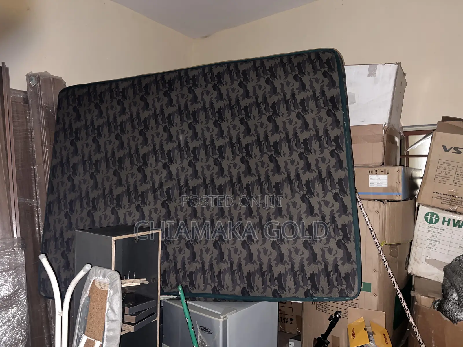 Matress 4and1/2 by 6 10intch