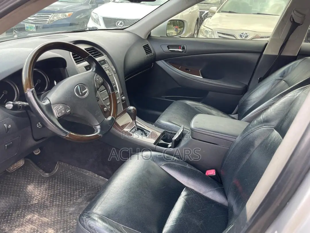 Lexus ES 2012 Silver