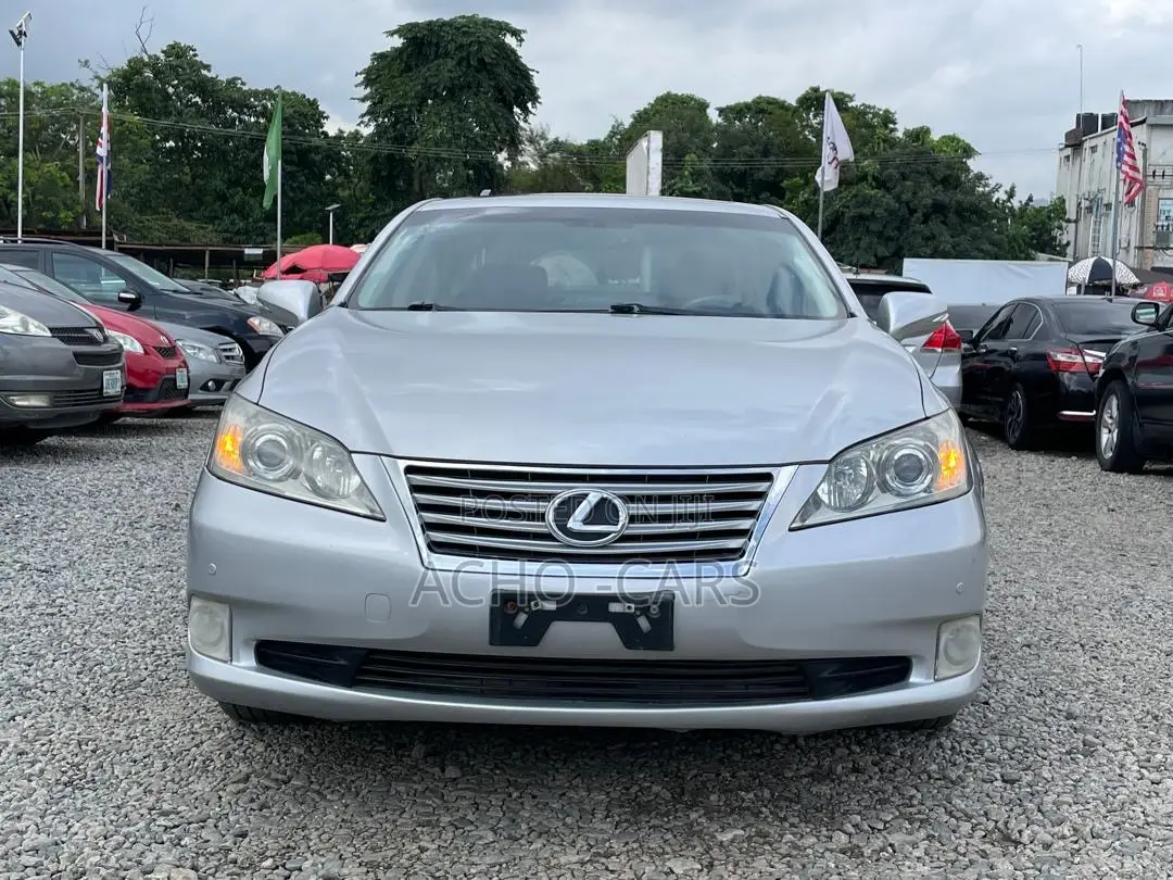 Lexus ES 2012 Silver