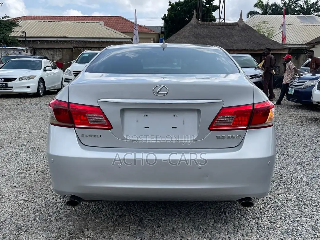 Lexus ES 2012 Silver