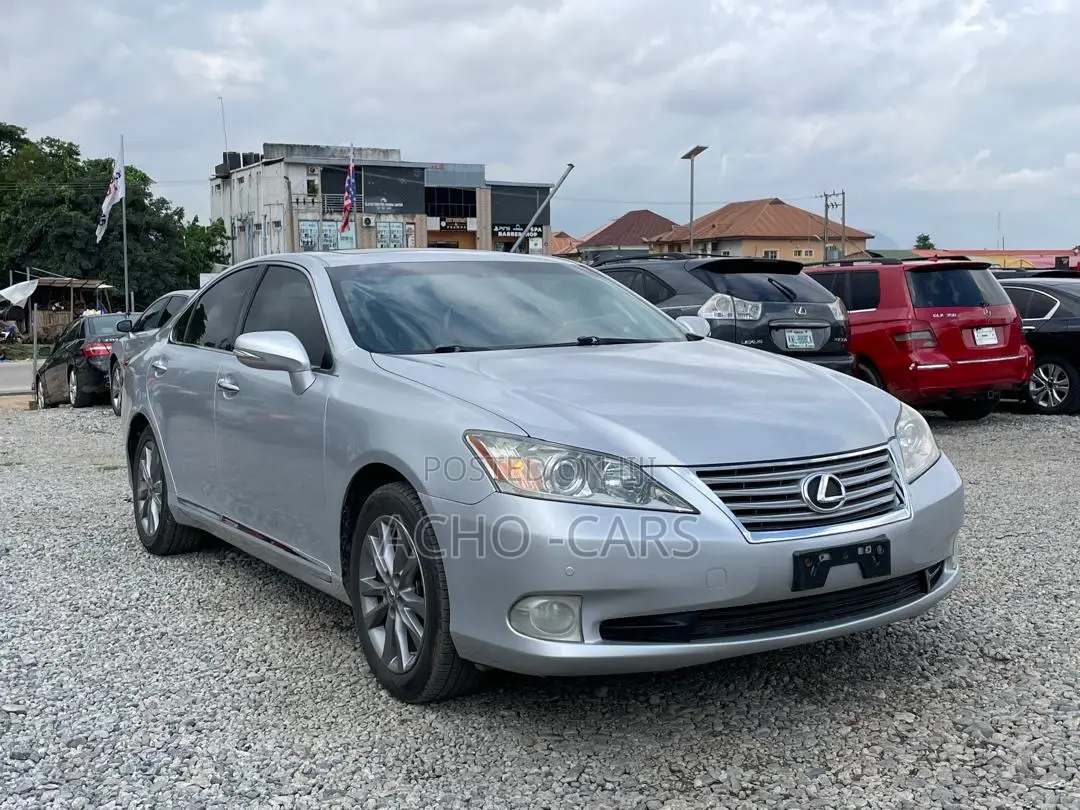 Lexus ES 2012 Silver