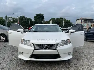 Lexus ES 2014 White
