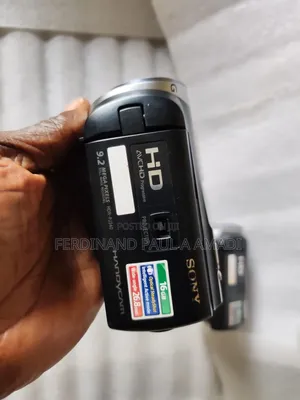 Sony FULL HD Video Camera With Projector for Livestream