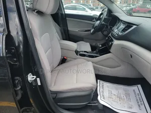 Hyundai Tucson Value FWD 2018 Black