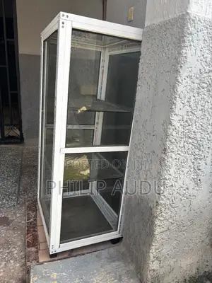 Showcase Glass