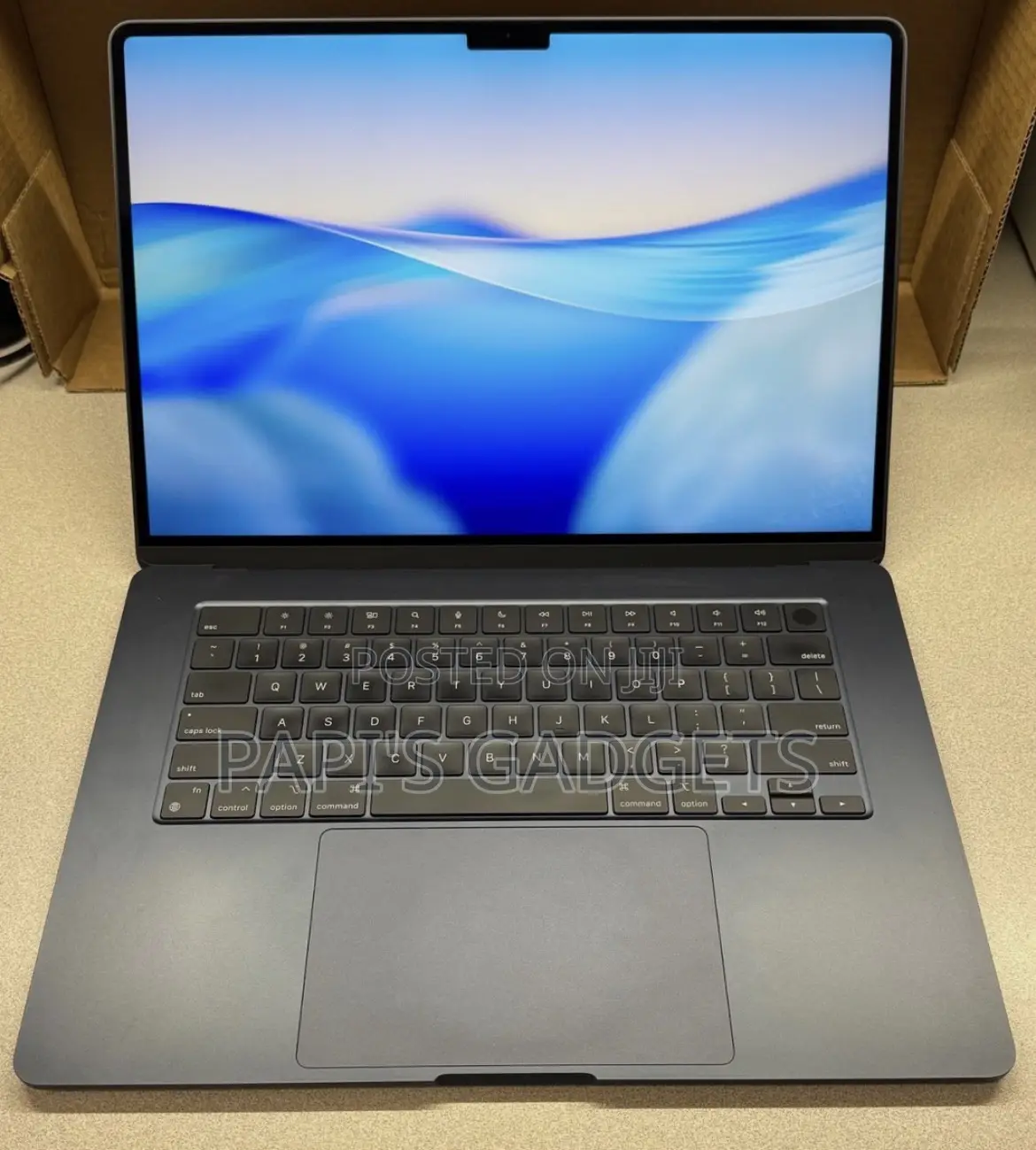 Laptop Apple MacBook Air 2022 M2 8GB Intel Core M2 SSD 256GB