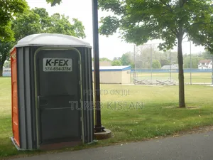 Blusta Mobile Toilet
