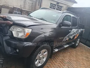 Car 2013 Black