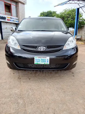 Toyota Sienna 2009 Black