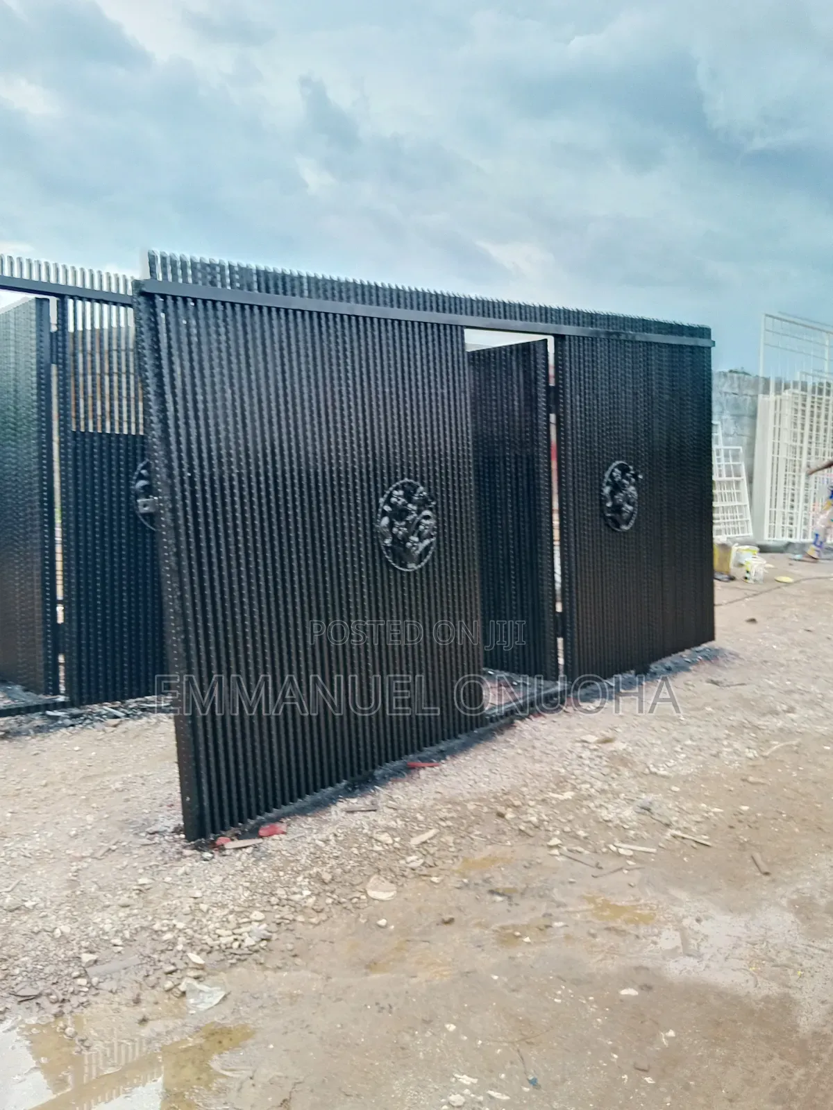 Titan Crest Gate