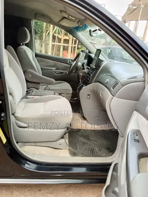 Toyota Sienna 2009 Black