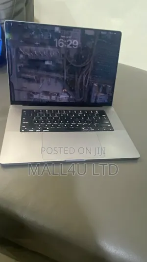 Laptop Apple MacBook Pro 2021 M1 32GB Apple M1 SSD 1T