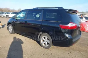 Toyota Sienna 2015 Black