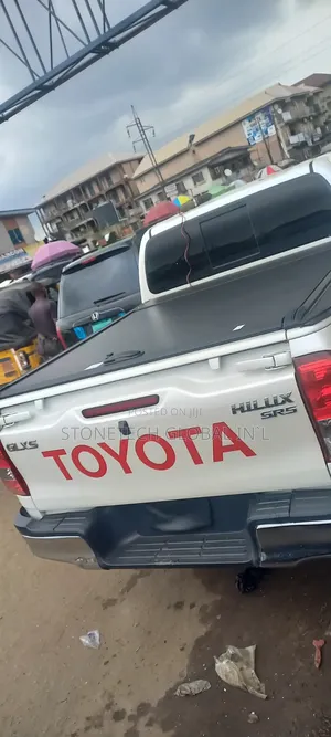 Hilux Booth Cover Rolling Type