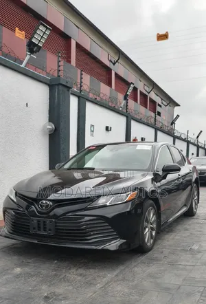 Toyota Camry SE (2.5L 4cyl 8A) 2019 Black