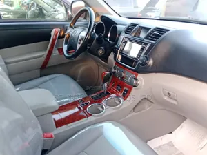 Toyota Highlander 2012 Black