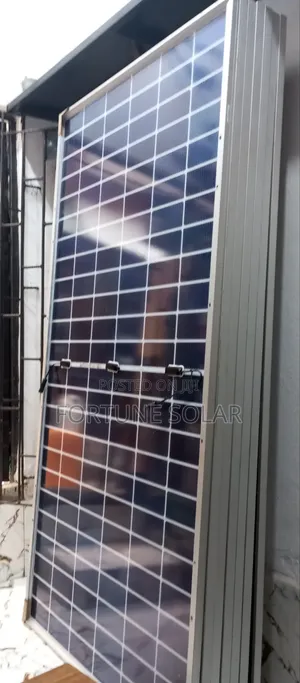 Jinko Solar Panel 650W Bifacial, (16 BB) to 144 Cell