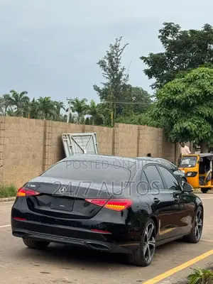 Mercedes-Benz C300 2023 Black