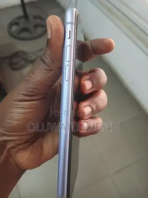 Apple iPhone 11 128 GB Gray