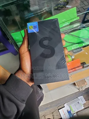 New Samsung Galaxy S22+ 5G 128 GB Black