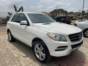 Mercedes-Benz M Class ML350 4MATIC 4dr SUV AWD (3.5L 6cyl 7A) 2015