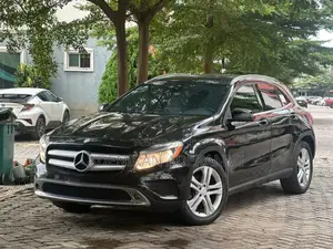 Mercedes-Benz GLA 250 2016 Black