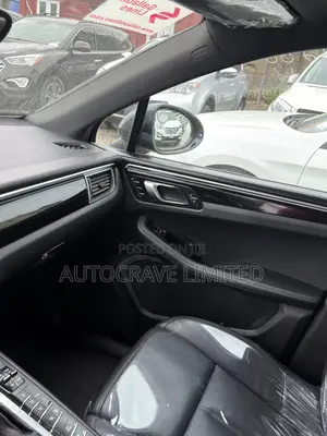 Porsche Macan Base 2018 Gray