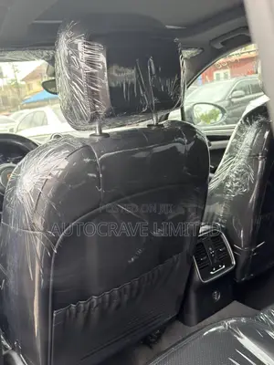 Porsche Macan Base 2018 Gray