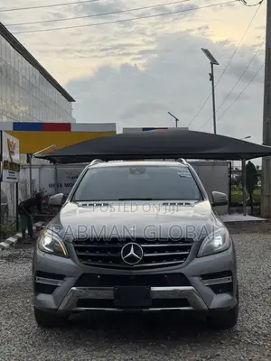 Mercedes-Benz M Class ML350 4MATIC 4dr SUV AWD (3.5L 6cyl 7A) 2014 Gray