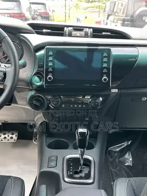 New Toyota Hilux 2026 Black