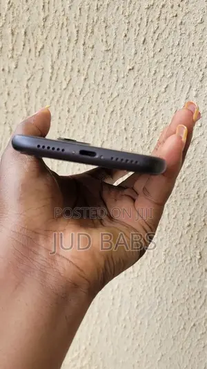 Apple iPhone 11 64 GB Gray