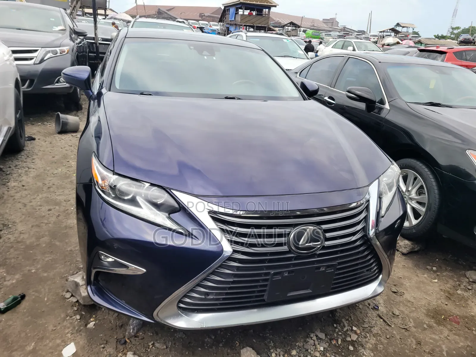 Lexus ES 2016 Blue