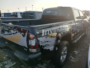 Toyota Tacoma 2015 Black