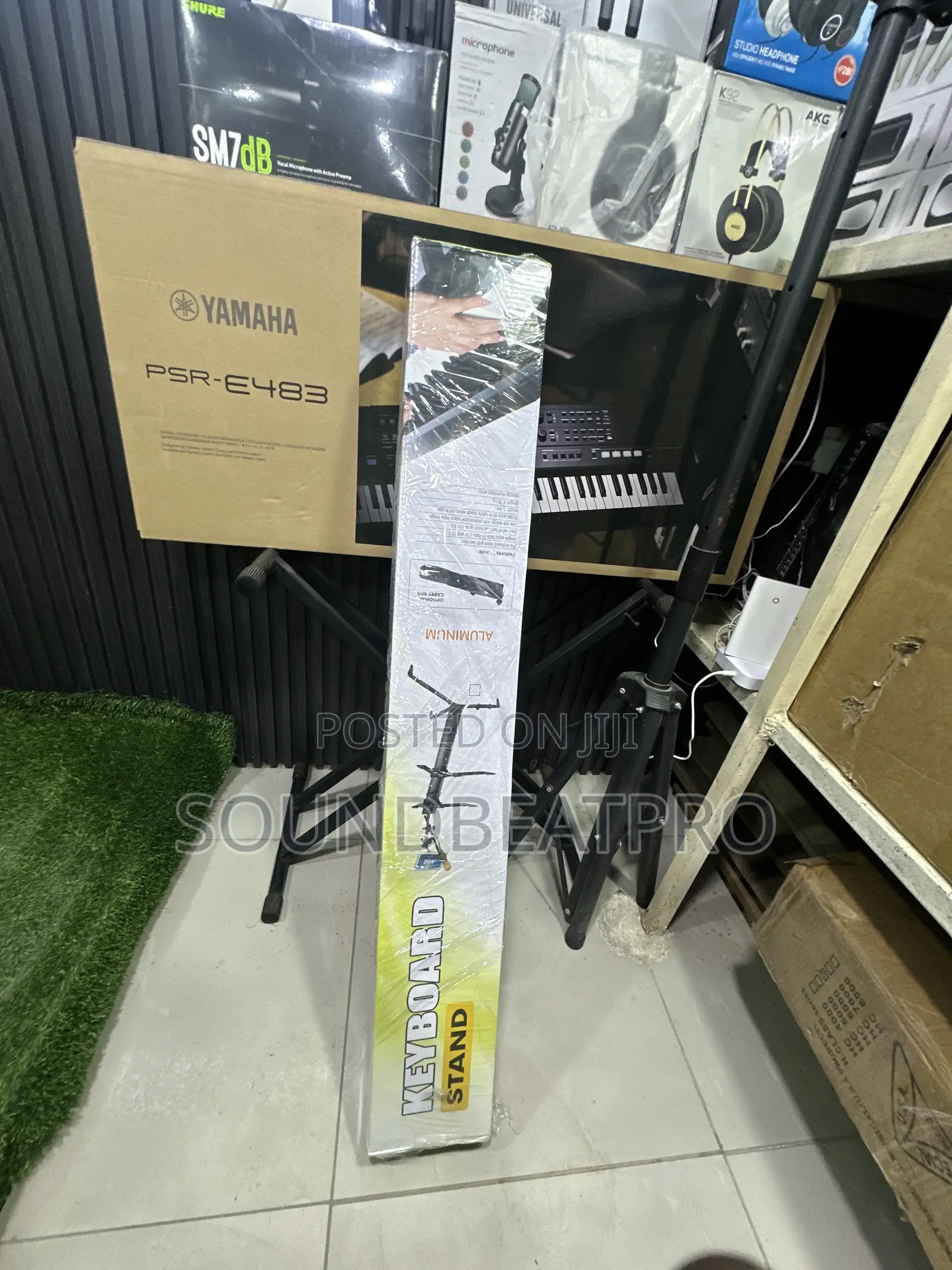 Motive Keyboard Stand