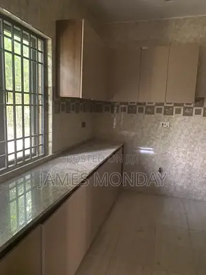 4bdrm Duplex in Private Residence, Area 1 for rent