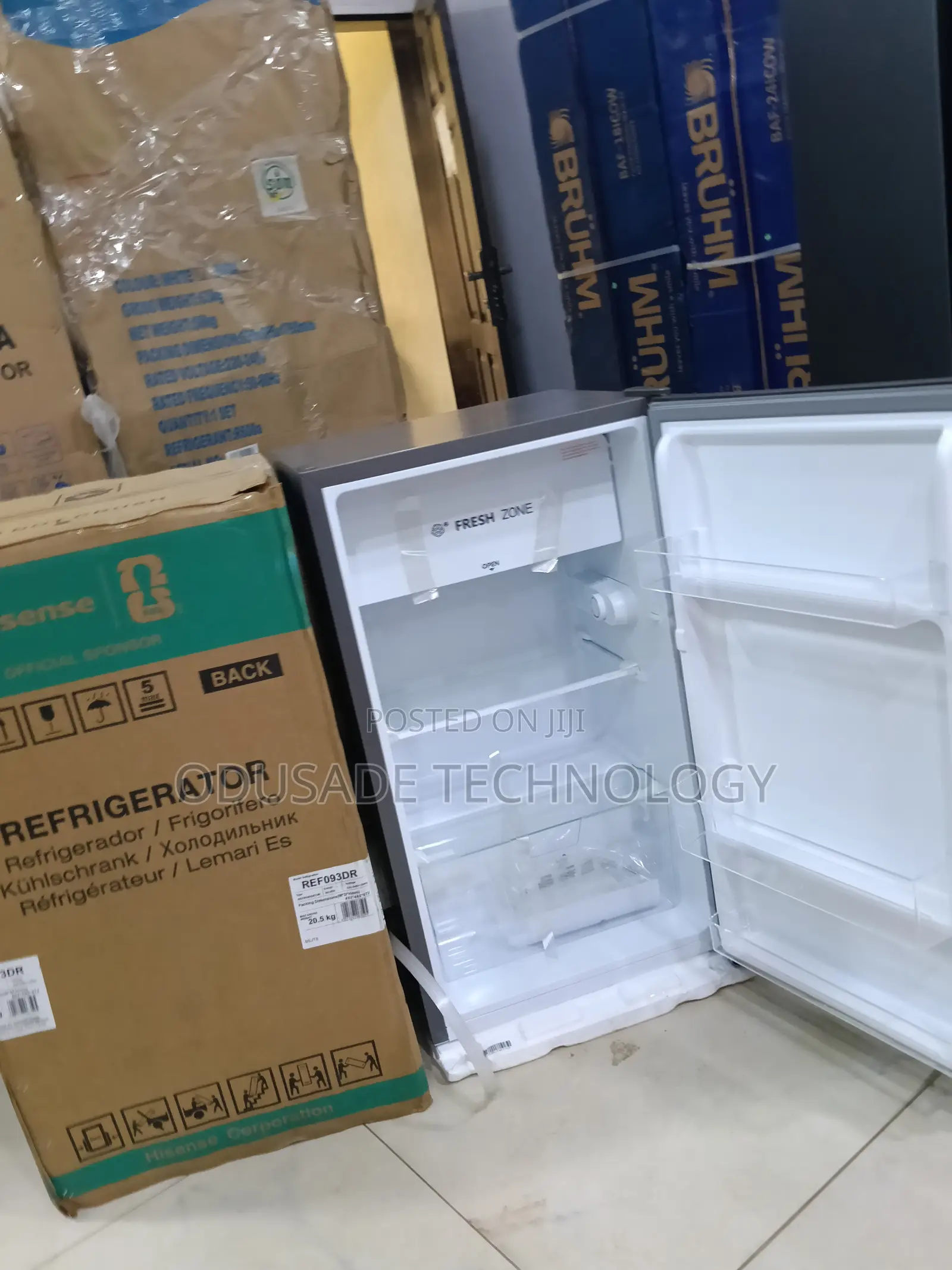 Modern HISENSE 90L Compact Fridge