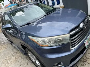 Toyota Highlander 2015 Blue