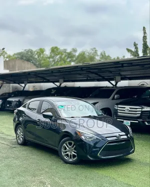 Toyota Yaris 2019 Black