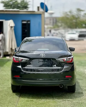 Toyota Yaris 2019 Black