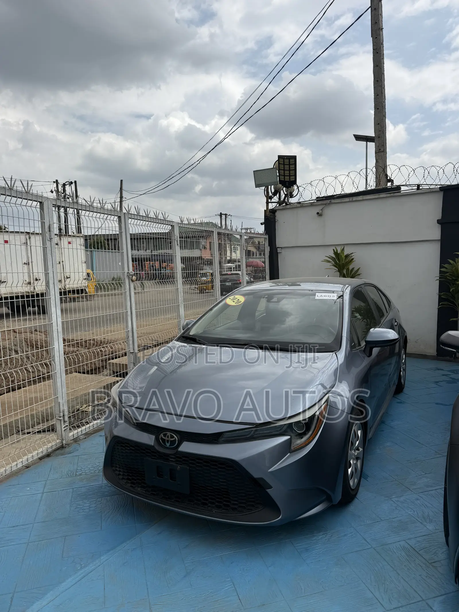 Toyota Corolla LE 2020 Gray