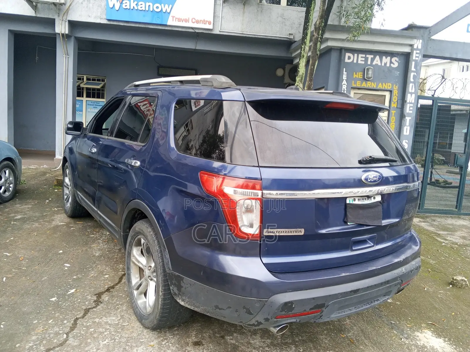Ford Explorer Base 4dr 4x4 (3.5L 6cyl 6A) 2012 Blue