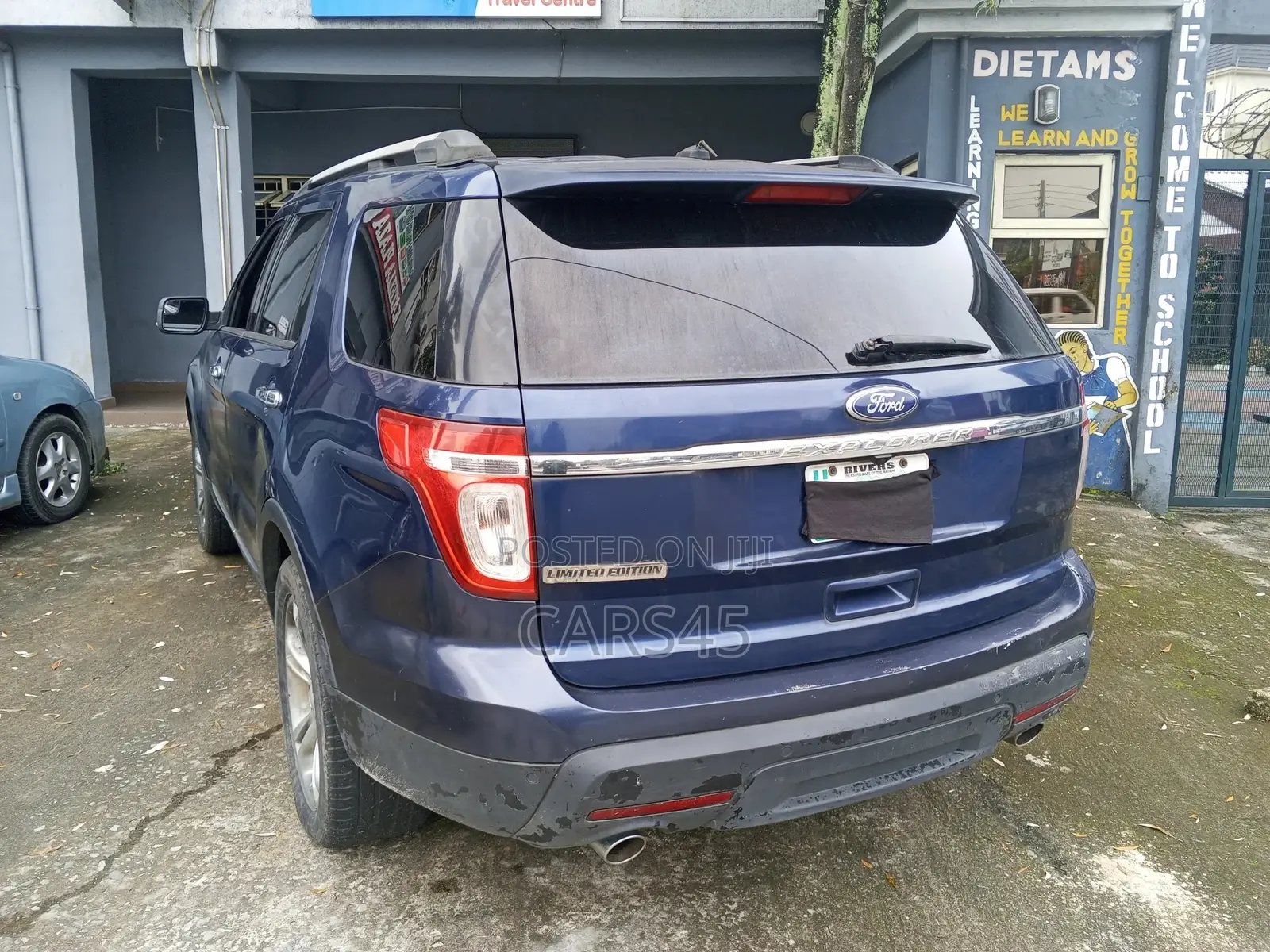 Ford Explorer Base 4dr 4x4 (3.5L 6cyl 6A) 2012 Blue