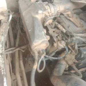 Mazda E2000 2002 White